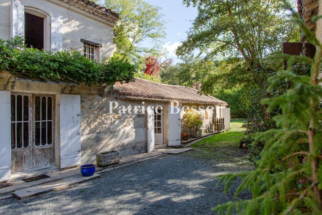 House in Sallebœuf, Nouvelle-Aquitaine, France 1 - 19156293
