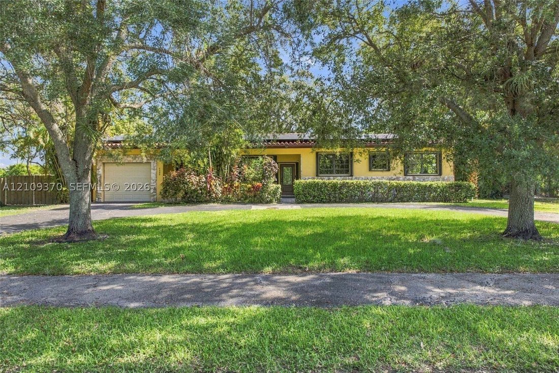 House in Miami, Florida, United States 1 - 19152547