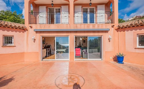 Maison à Les Issambres, Roquebrune-sur-Argens, France 1