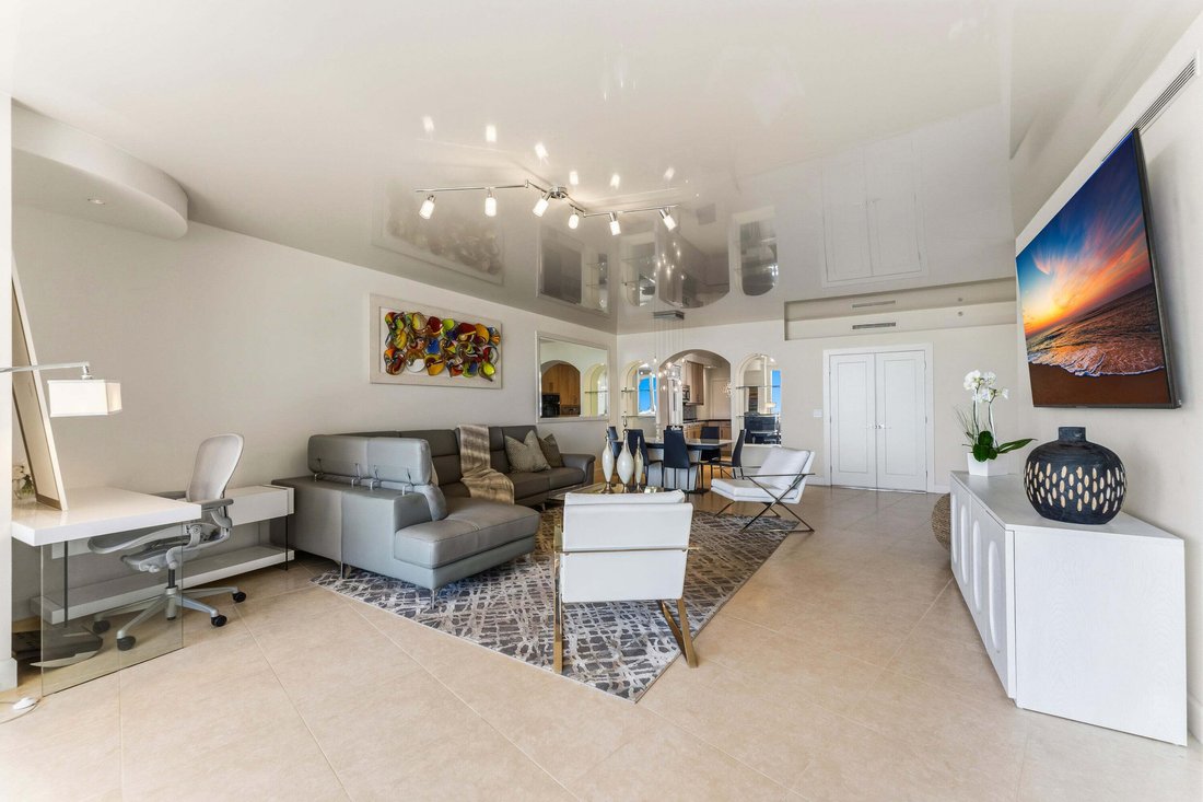 Condo in Fort Lauderdale, Florida, United States 2 - 19152353