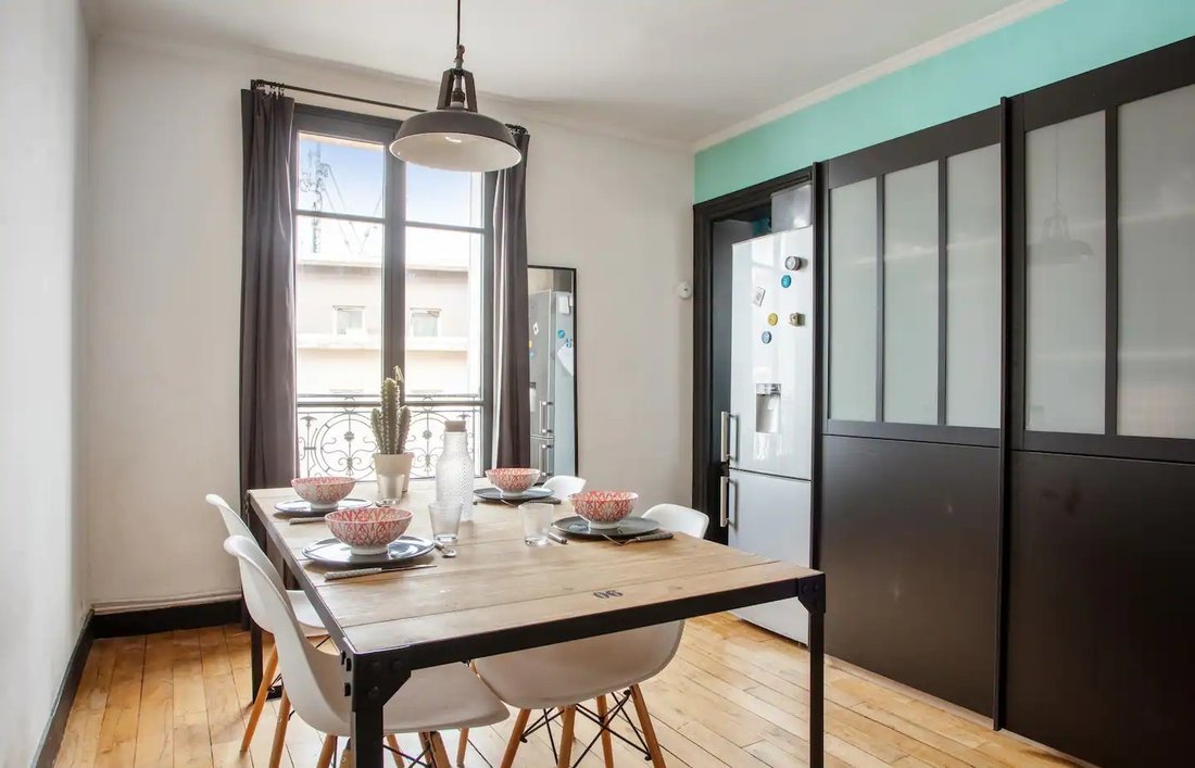 Apartment in Faubourg du Temple-Hôpital Saint Louis, Paris 10e Arrondissement, Paris 5 - 19153629