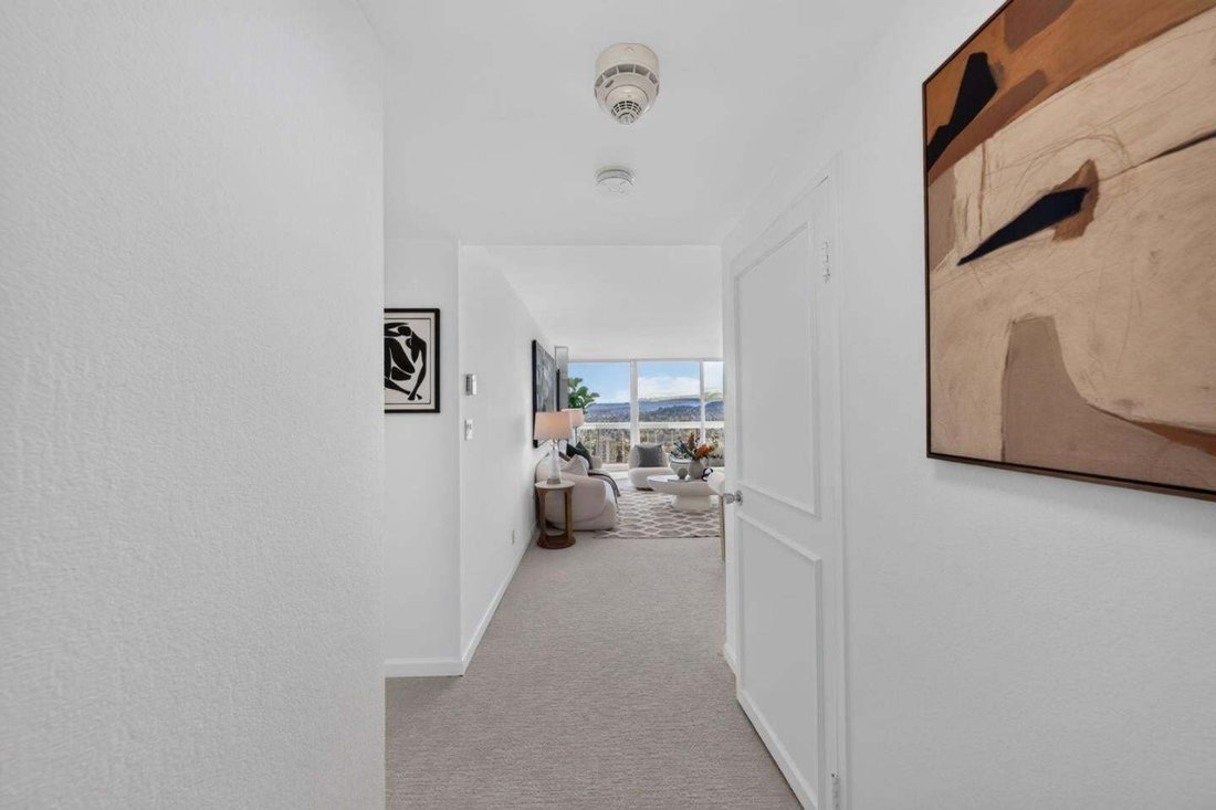 Condo in San Francisco, California, United States 3 - 19155159