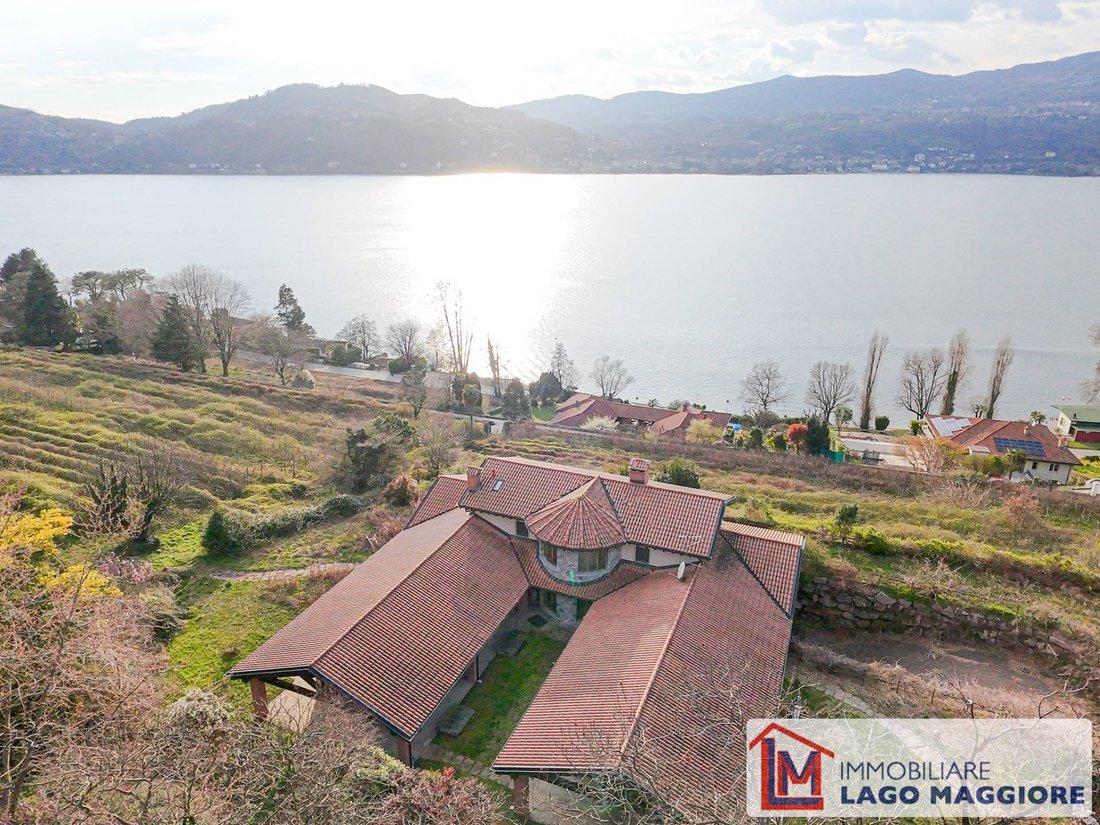 Villa in Angera, Lombardy, Italy 5 - 19157326
