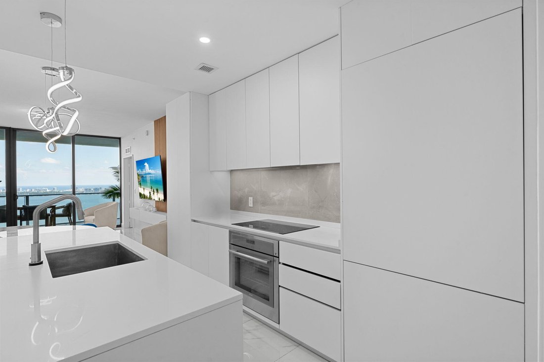 Condo in Miami, Florida, United States 1 - 19153707