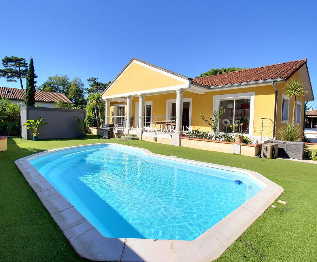 Villa in Anglet, Nouvelle-Aquitaine, France 4 - 19156808