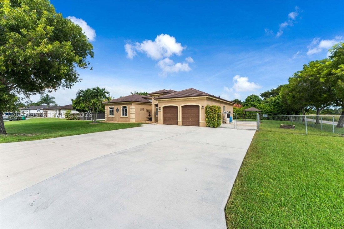 Maison à Homestead, Floride, États-Unis 2 - 19155756