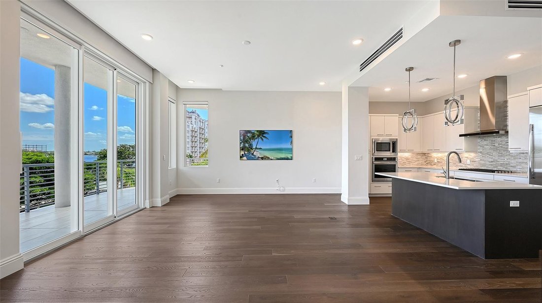 Condo in Sarasota, Florida, United States 4 - 19155324