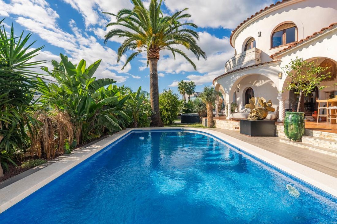 House in Empuriabrava, Catalonia, Spain 5 - 19155322