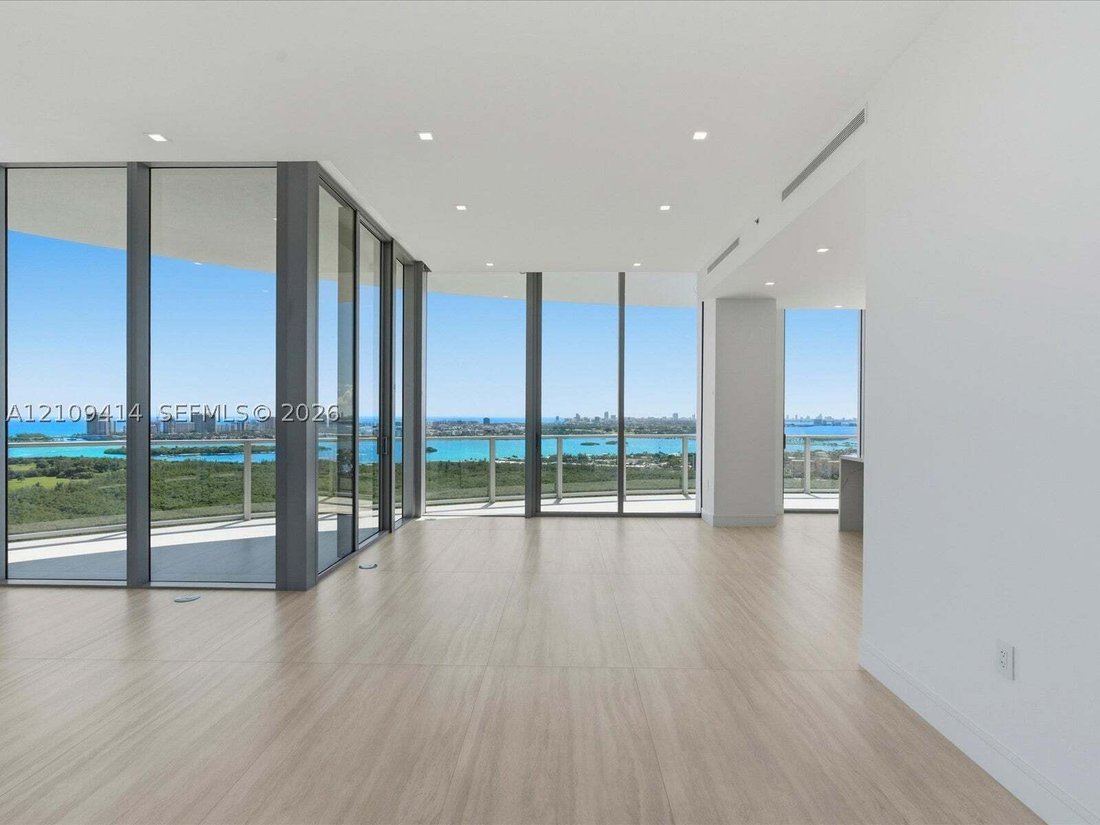 Condo in North Miami Beach, Florida, United States 4 - 19155760