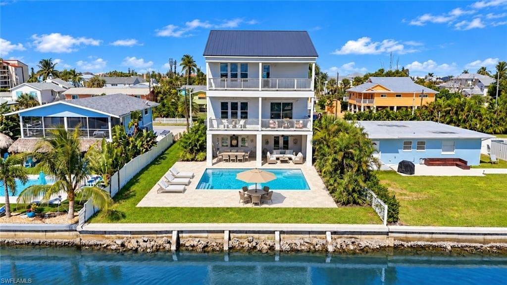 Maison à Fort Myers Beach, Floride, États-Unis 2 - 19156388
