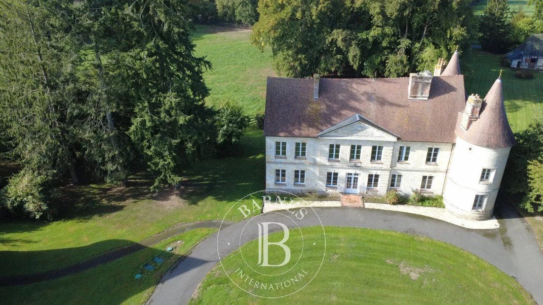 Castillo en Livarot-Pays-d'Auge, Normandía, Francia 5 - 19153285