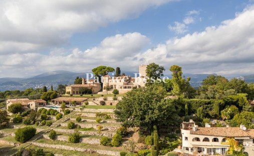 Schloss in Les Indes les-Groulles, Mouans-Sartoux, Frankreich 1