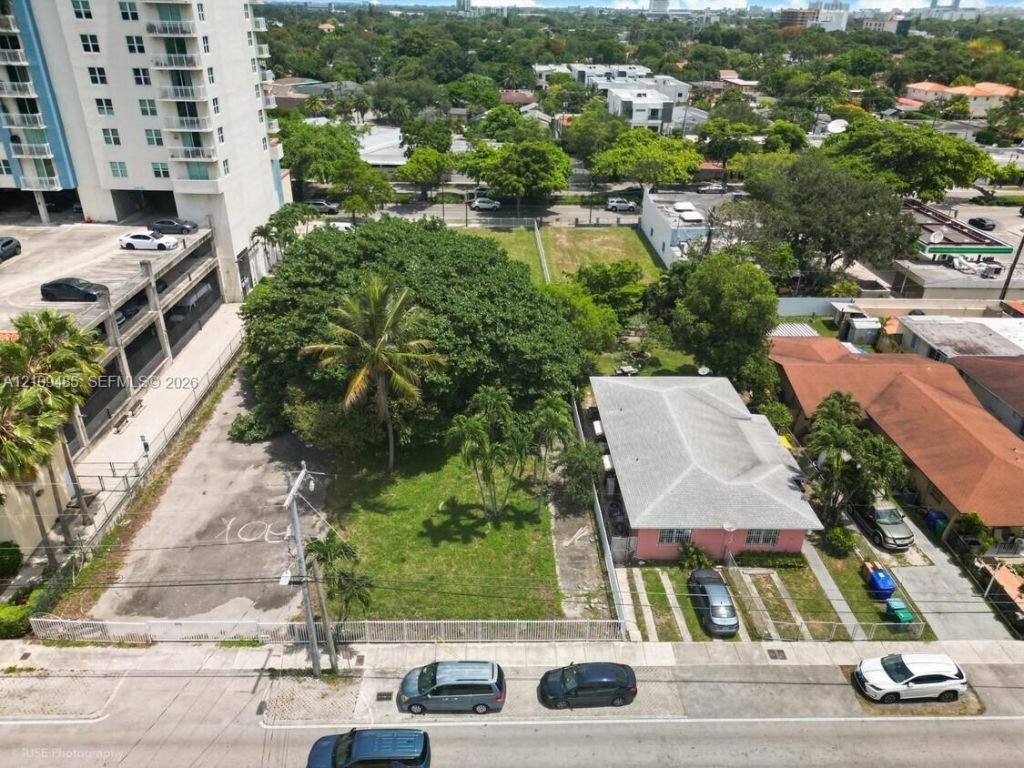 Terreno a Miami, Florida, Stati Uniti 4 - 19157504
