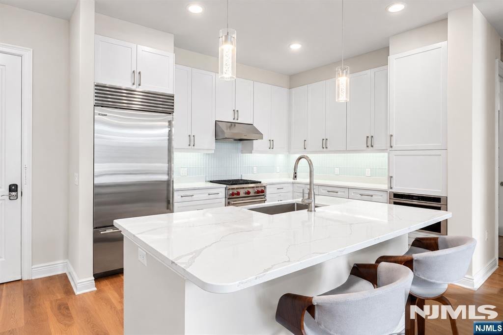 Condo in Edgewater, New Jersey, United States 5 - 19153726