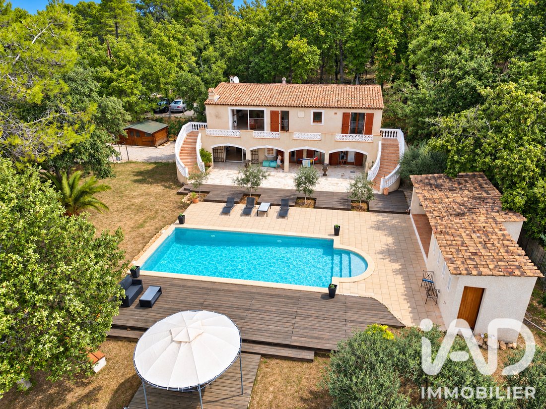 Maison à Saint-Paul-en-Forêt, Provence-Alpes-Côte d'Azur, France 1 - 19154021