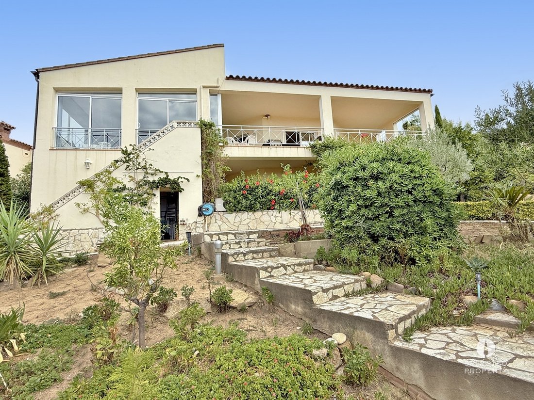 Villa in Roses, Catalonia, Spain 1 - 19153475