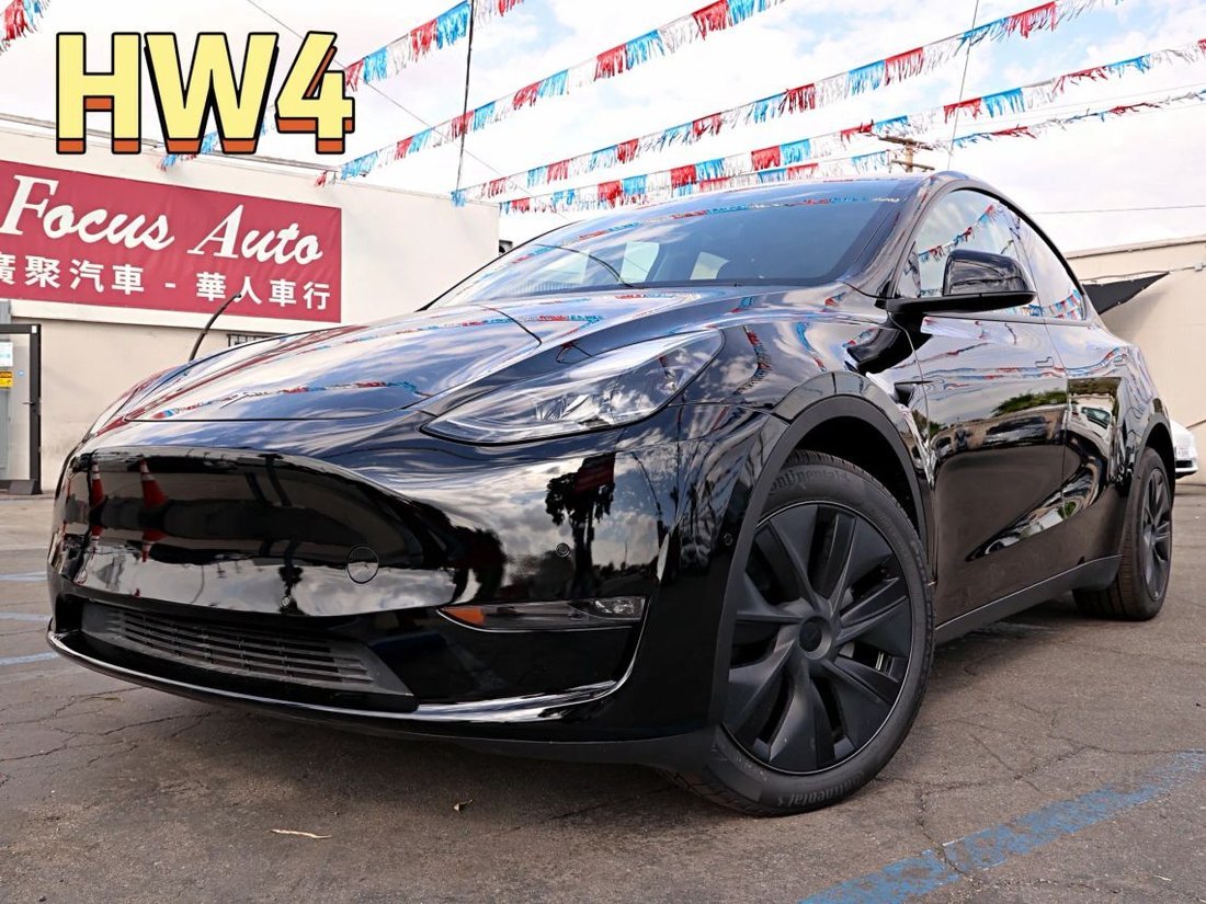 Suv in El Monte, CA, United States 1 - 19156661