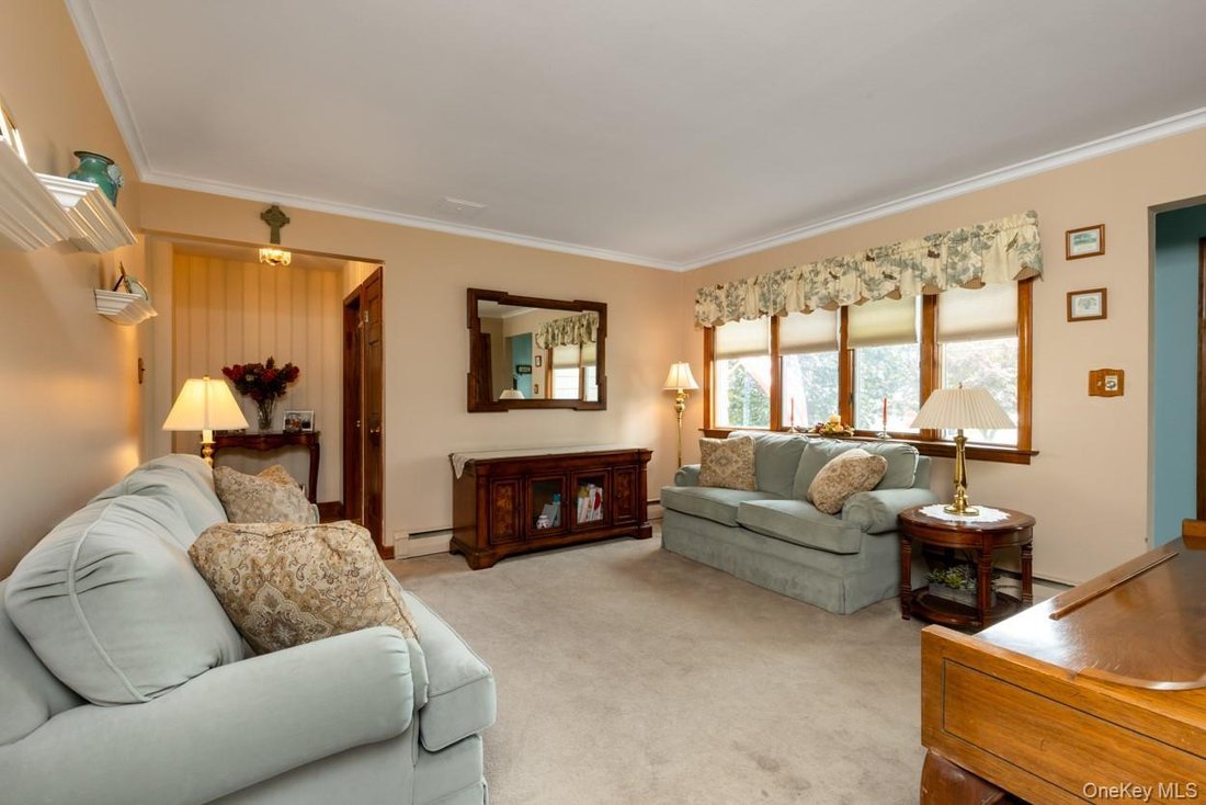 Casa a West Babylon, New York, Stati Uniti 4 - 19156089