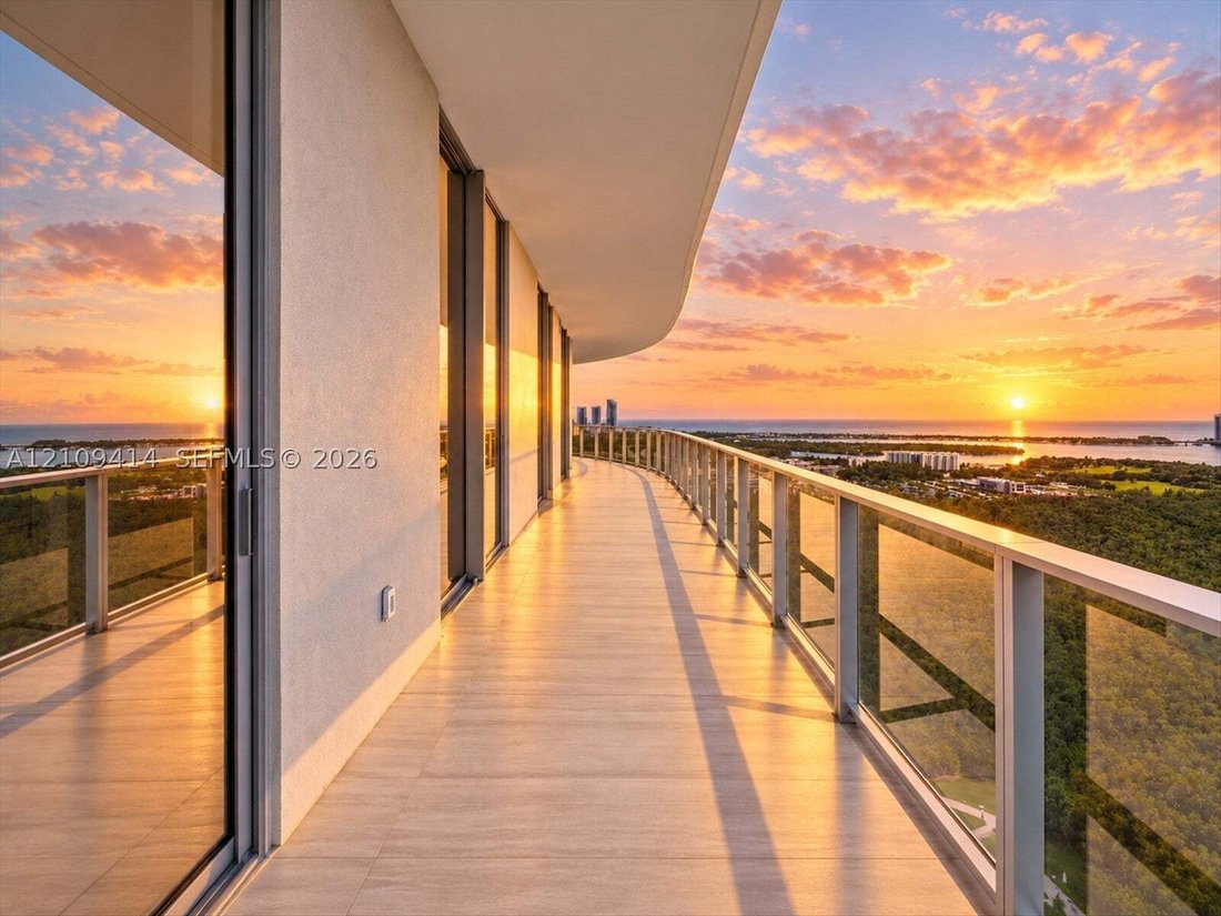 Condo in North Miami Beach, Florida, United States 2 - 19155760