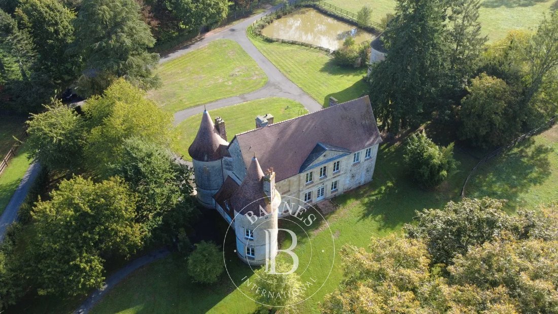 Castillo en Livarot-Pays-d'Auge, Normandía, Francia 1 - 19153285