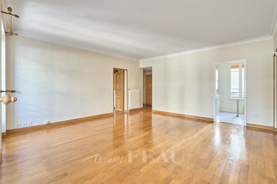 Apartment in Gros Caillou, Paris 7e Arrondissement, Paris 3 - 19153340