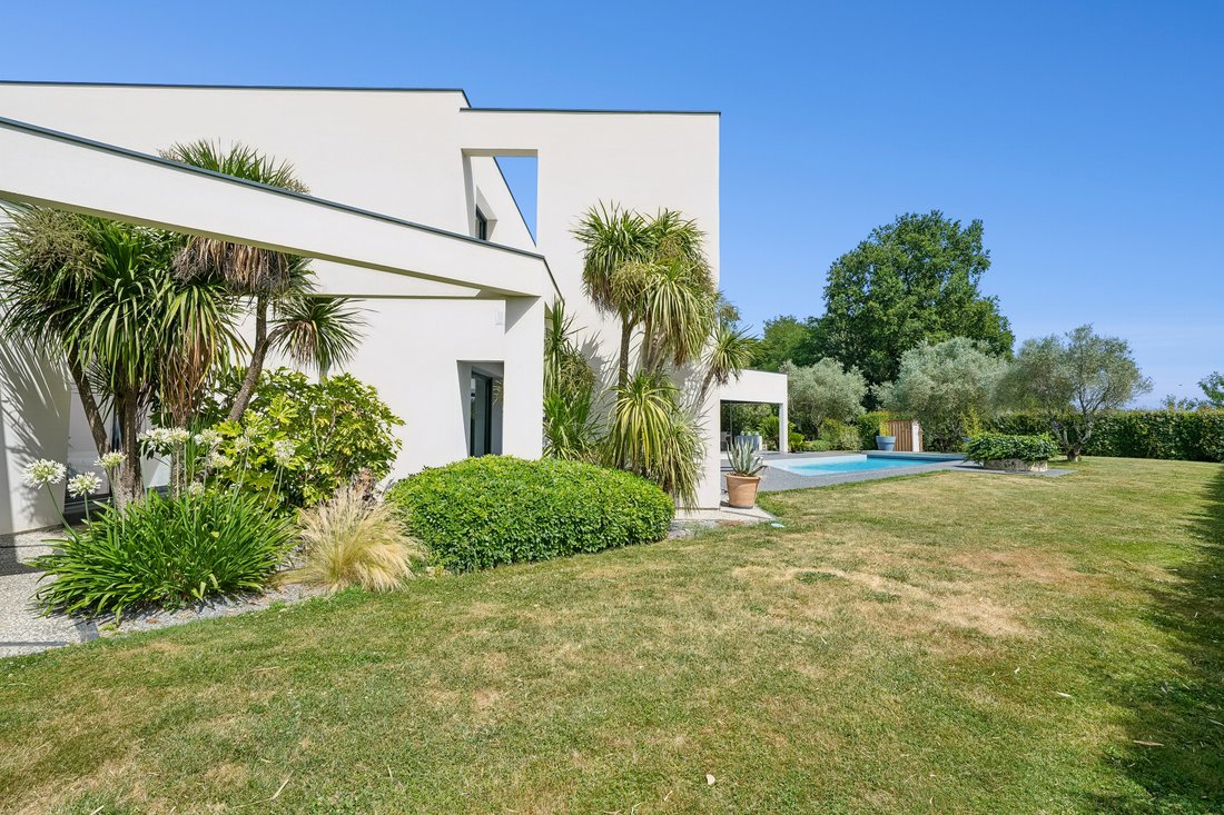 Maison à Bouliac, Nouvelle-Aquitaine, France 1 - 19153634