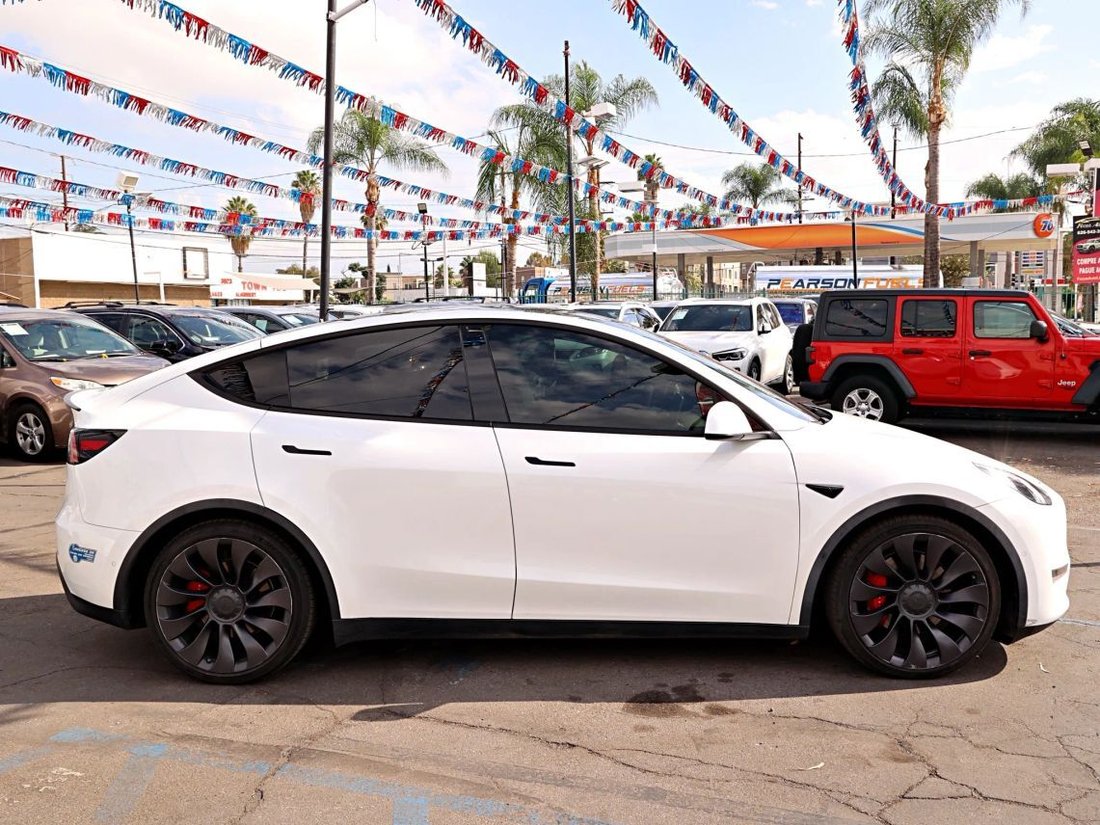 Suv in El Monte, CA, United States 4 - 19156650