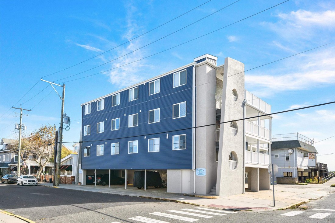 Condo in Sea Isle City, New Jersey, United States 1 - 19152324