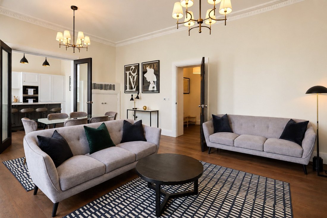 Apartment in WC2, Westminster, England 4 - 19155011