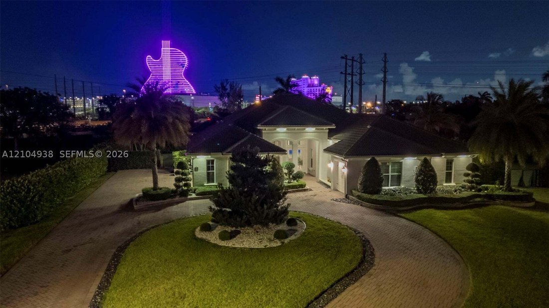 House in Davie, Florida, United States 1 - 19152526