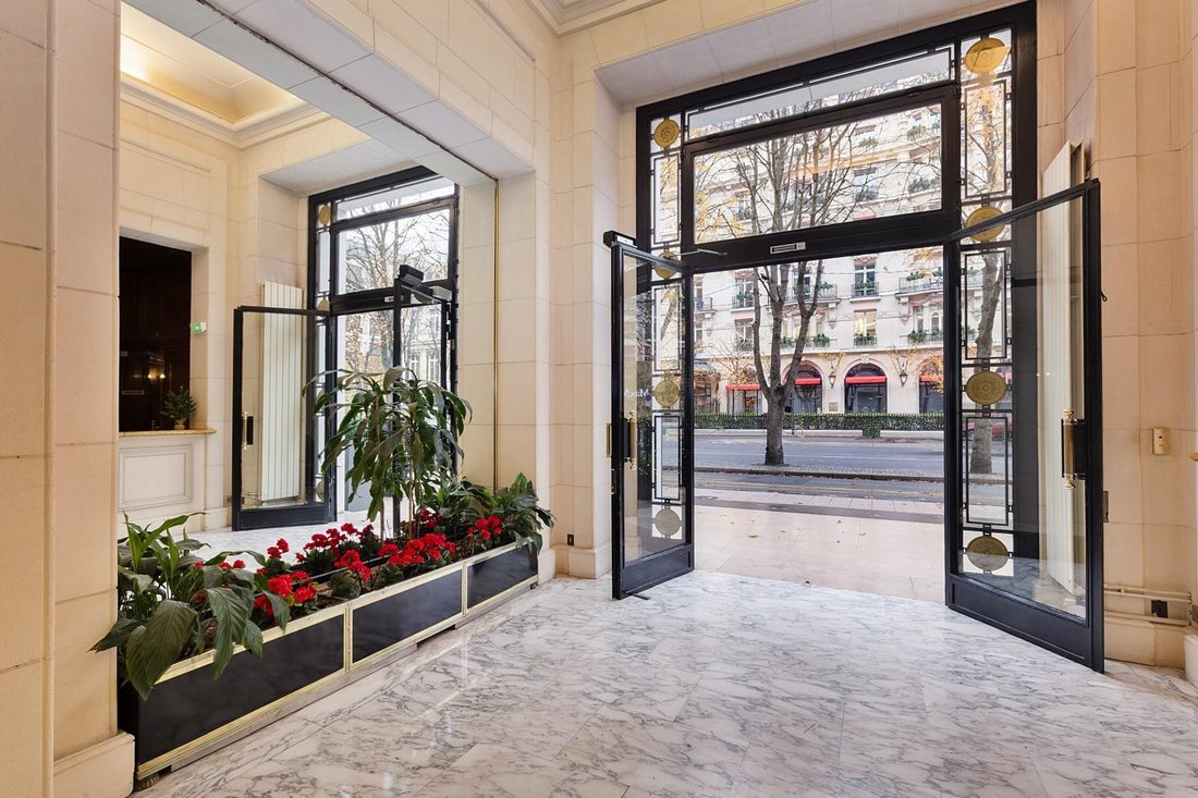 Apartment in Elysées-Madeleine, Paris 8e Arrondissement, Paris 1 - 19156038