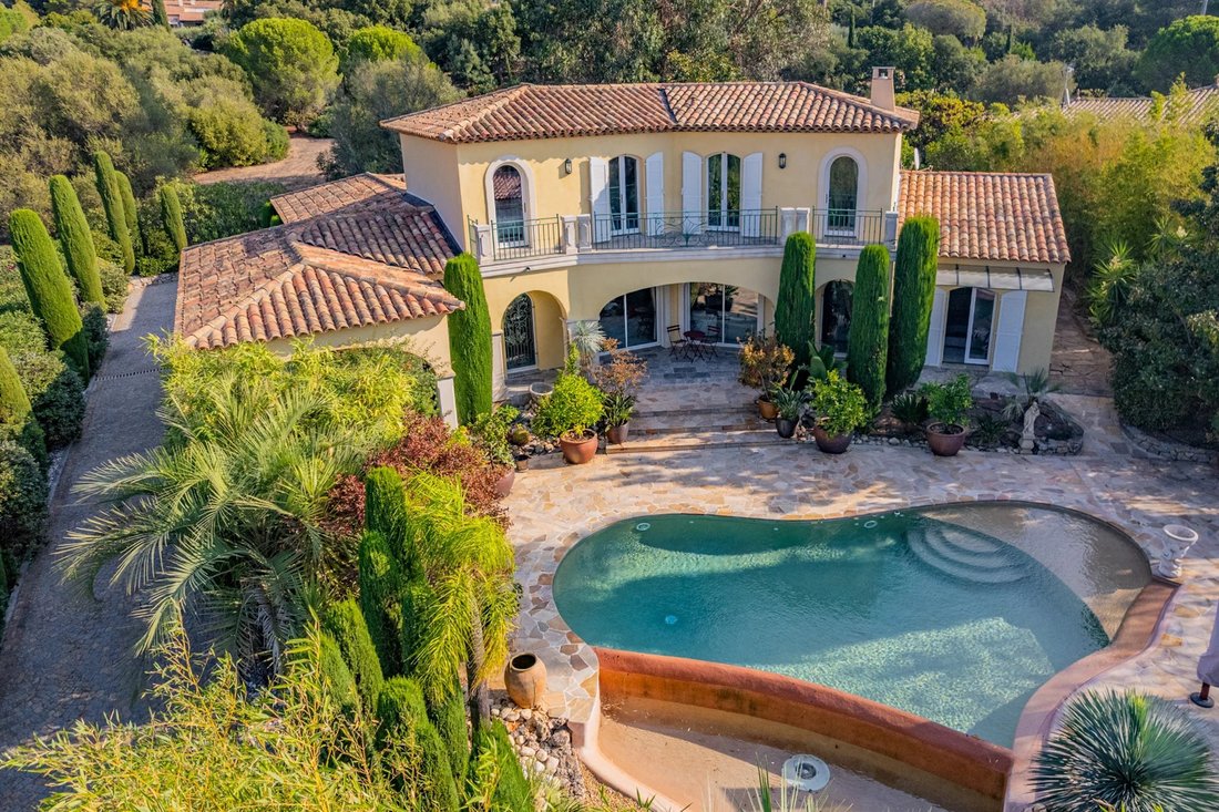 Villa a Tour de Mare, Fréjus, Francia 1 - 19111234