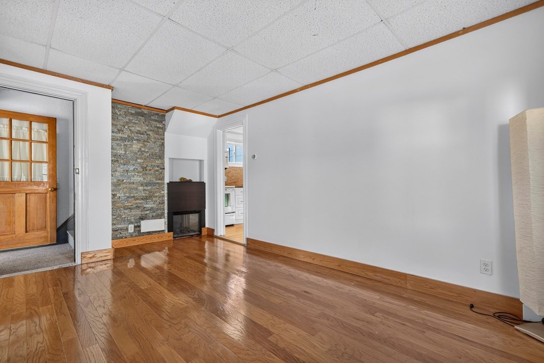 House in Peabody, Massachusetts, United States 5 - 19157285