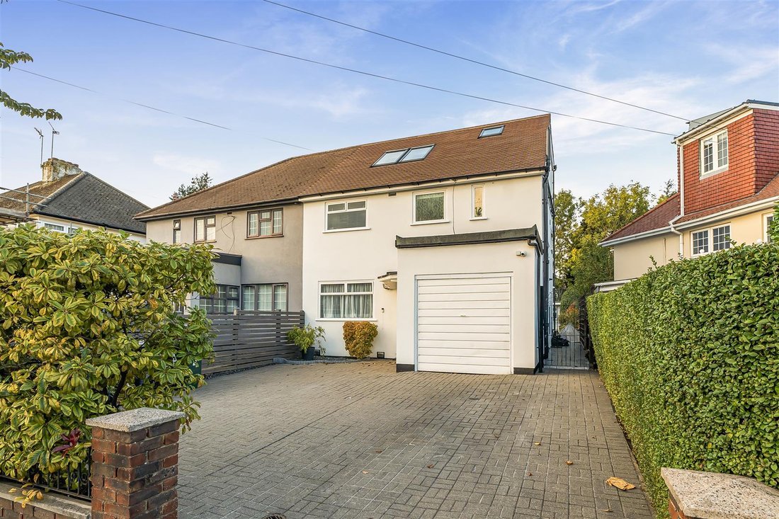 House in Barnet, England 1 - 19155042