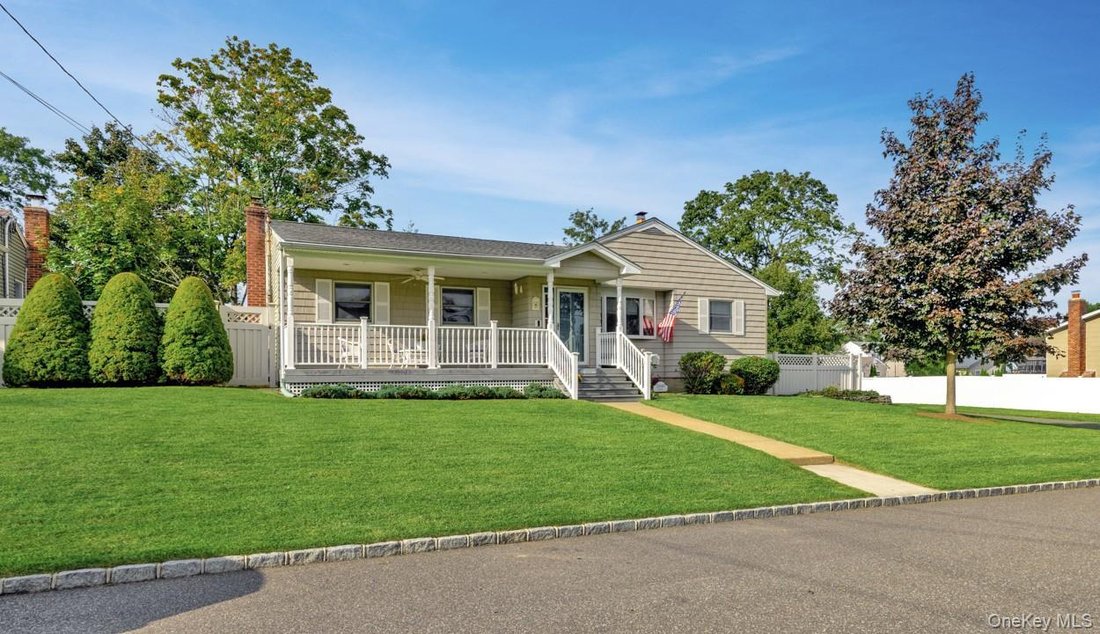 Casa a West Babylon, New York, Stati Uniti 1 - 19156089