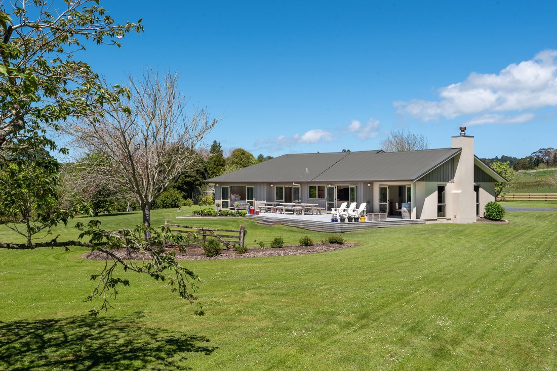 House in Waitoki, Auckland, New Zealand 1 - 19157054