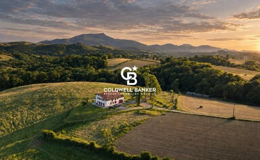 Rancho en Saint-Pée-sur-Nivelle, Nueva Aquitania, Francia 1