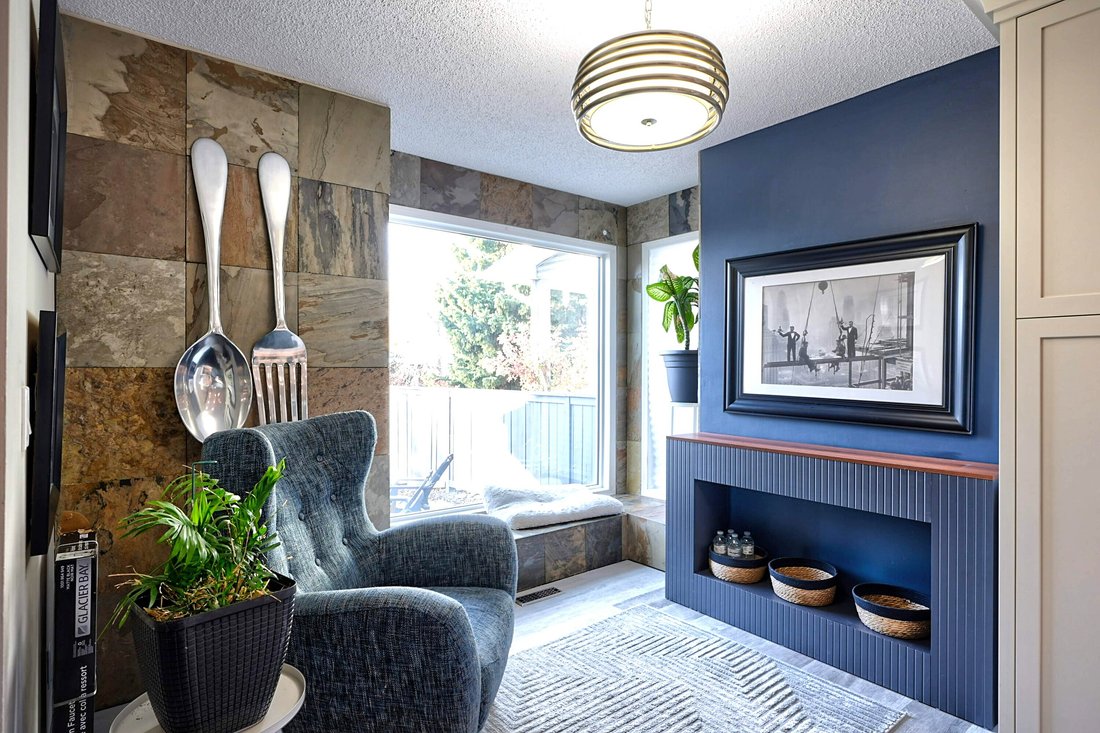 House in Calgary, Alberta, Canada 4 - 19154301