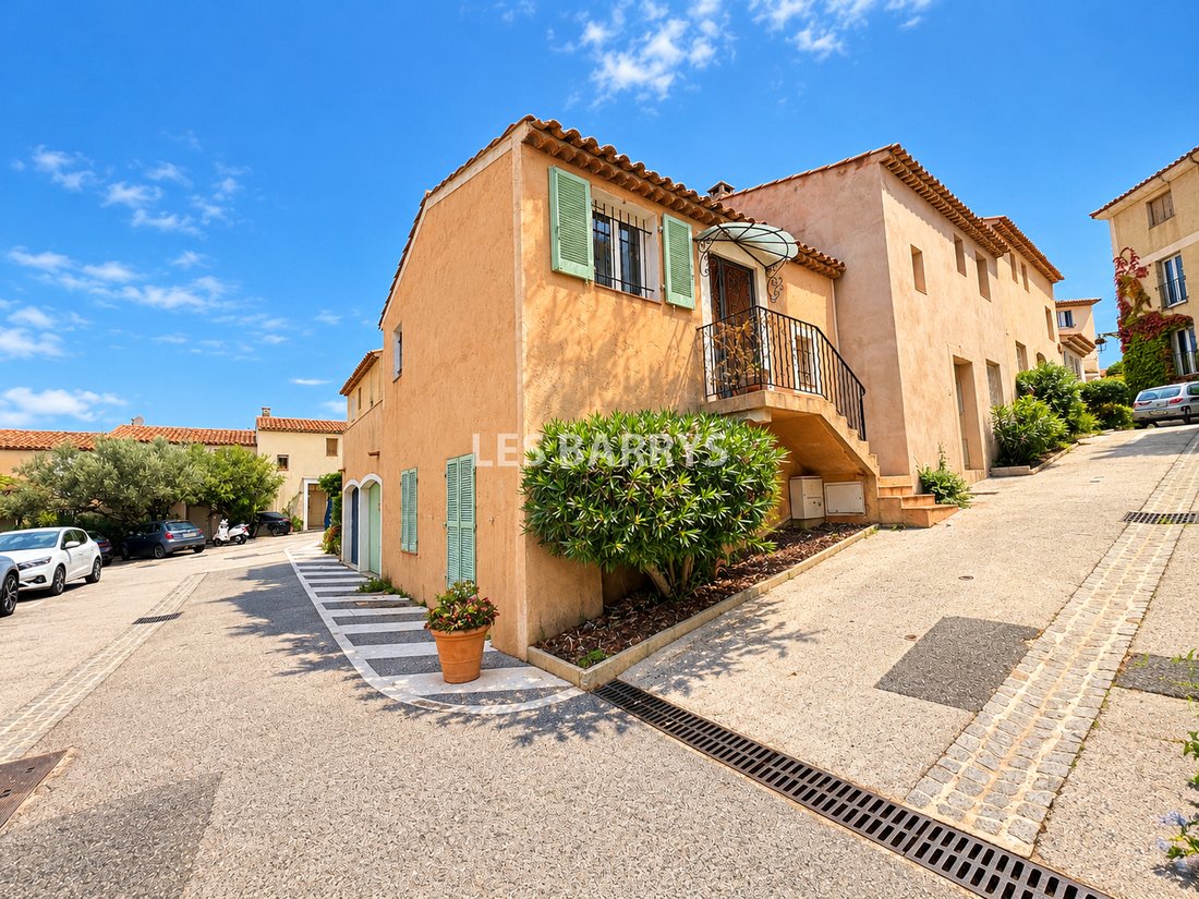 Villa à Gassin, Provence-Alpes-Côte d'Azur, France 1 - 19156033