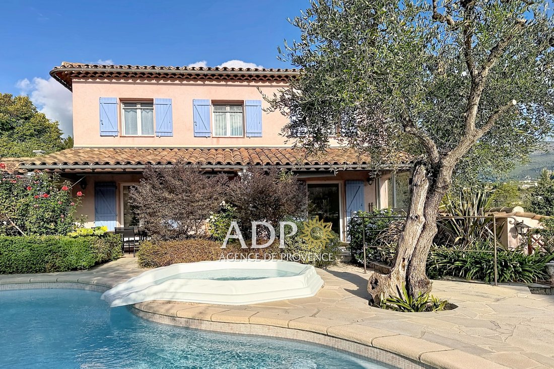 Villa in Grasse, Provence-Alpes-Côte d'Azur, France 1 - 19153019