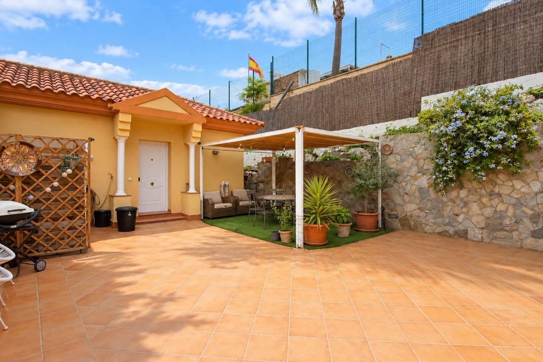 Villa in Torrevieja, Valencian Community, Spain 3 - 19155631