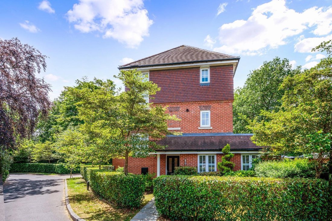 House in Walton on the Hill, Reigate and Banstead, England 1 - 19152574