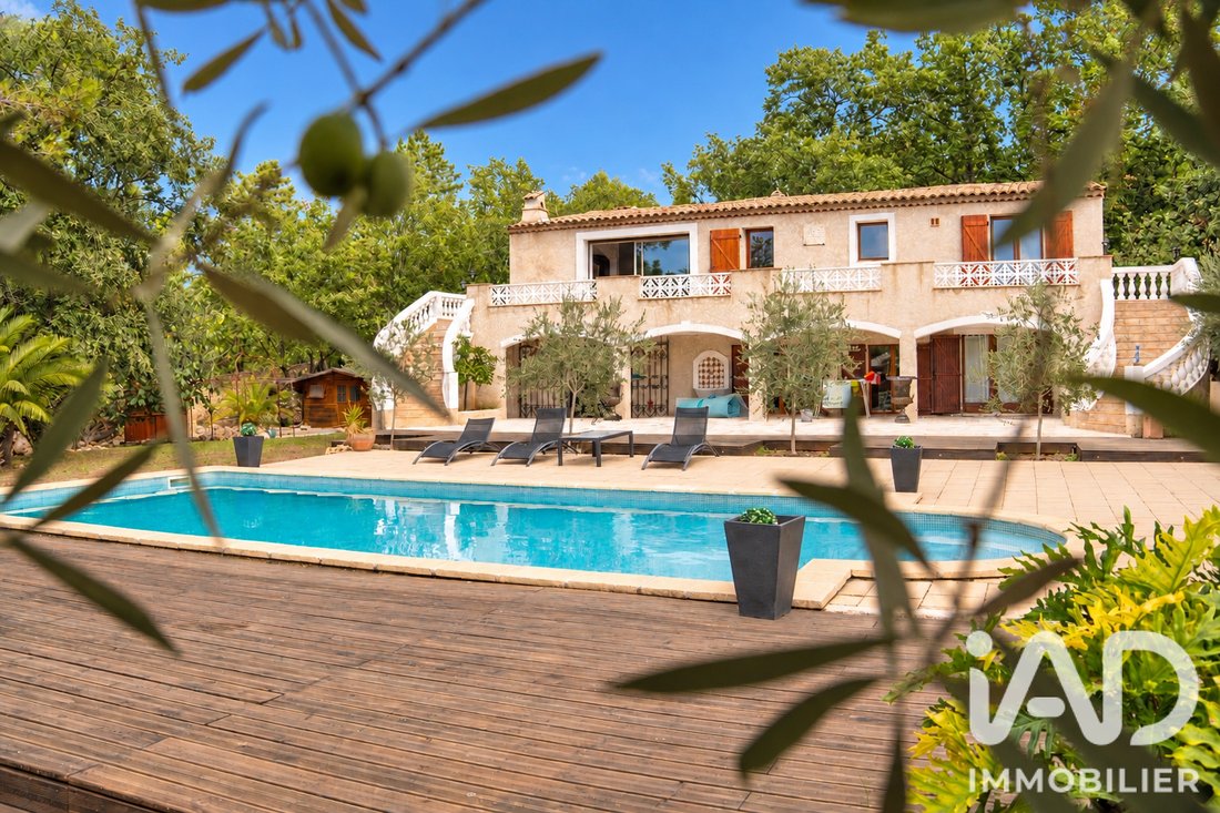 Maison à Saint-Paul-en-Forêt, Provence-Alpes-Côte d'Azur, France 2 - 19154021