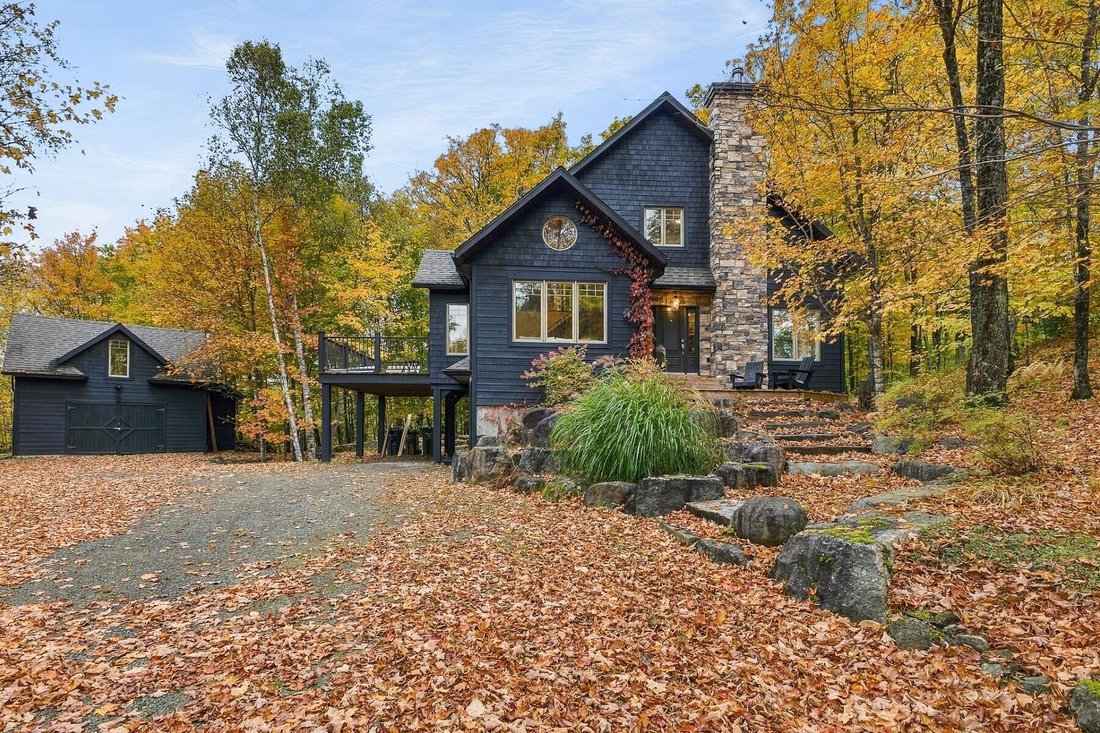 House in Mont-Tremblant, Quebec, Canada 2 - 19155965