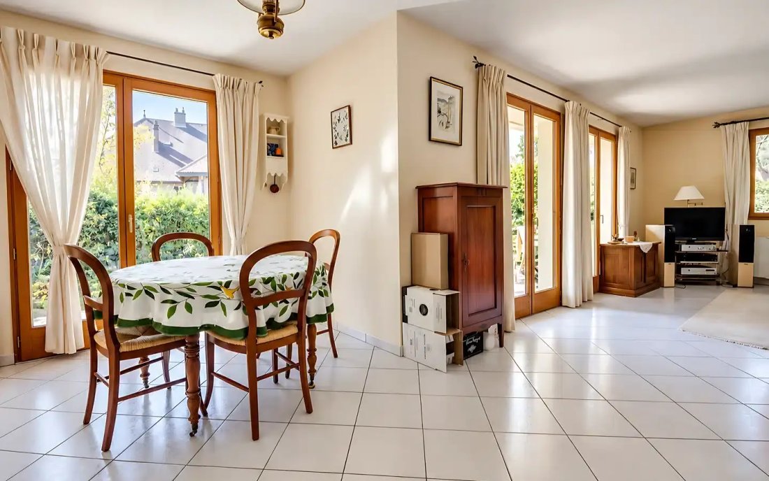 Apartamento en Talloires, Talloires-Montmin, Francia 3 - 19153064