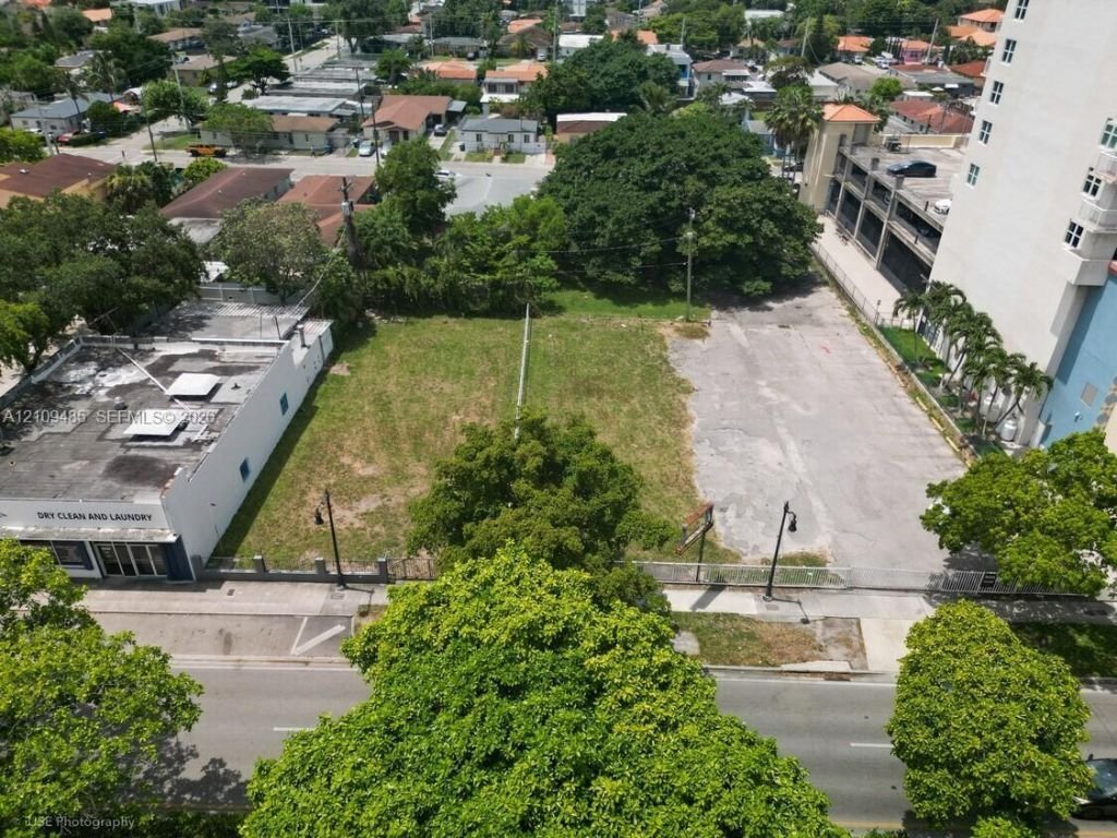 Terreno a Miami, Florida, Stati Uniti 2 - 19157504