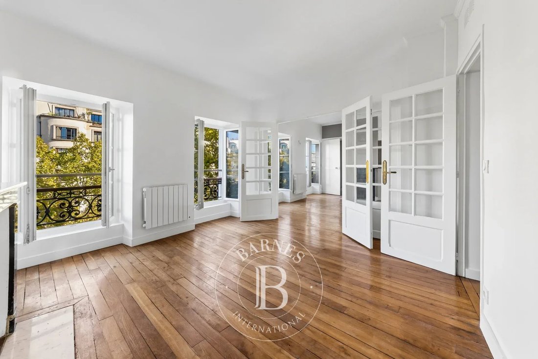 Apartment in Raspail-Montparnasse, Paris 14e Arrondissement, Paris 2 - 19153383