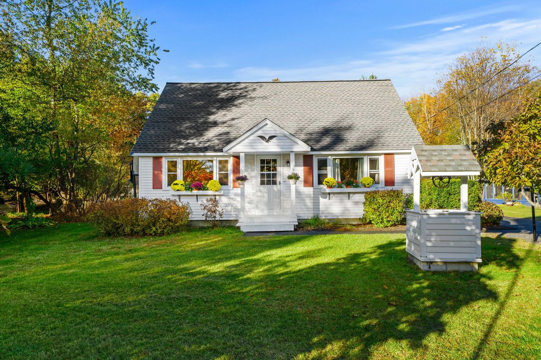 House in Kingston, New Hampshire, United States 1 - 19153899