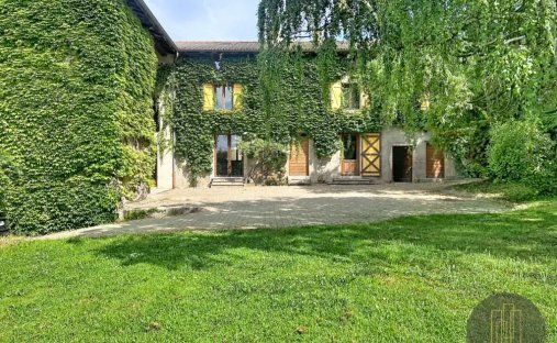 Haus in Miserieux, Auvergne-Rhone-Alpen, Frankreich 1