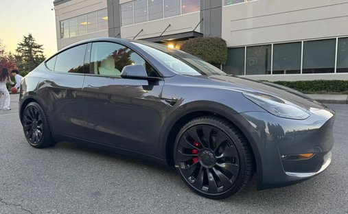 2023 Tesla Model Y Performance Sport Utility 4D in Bellevue, WA, United States 1